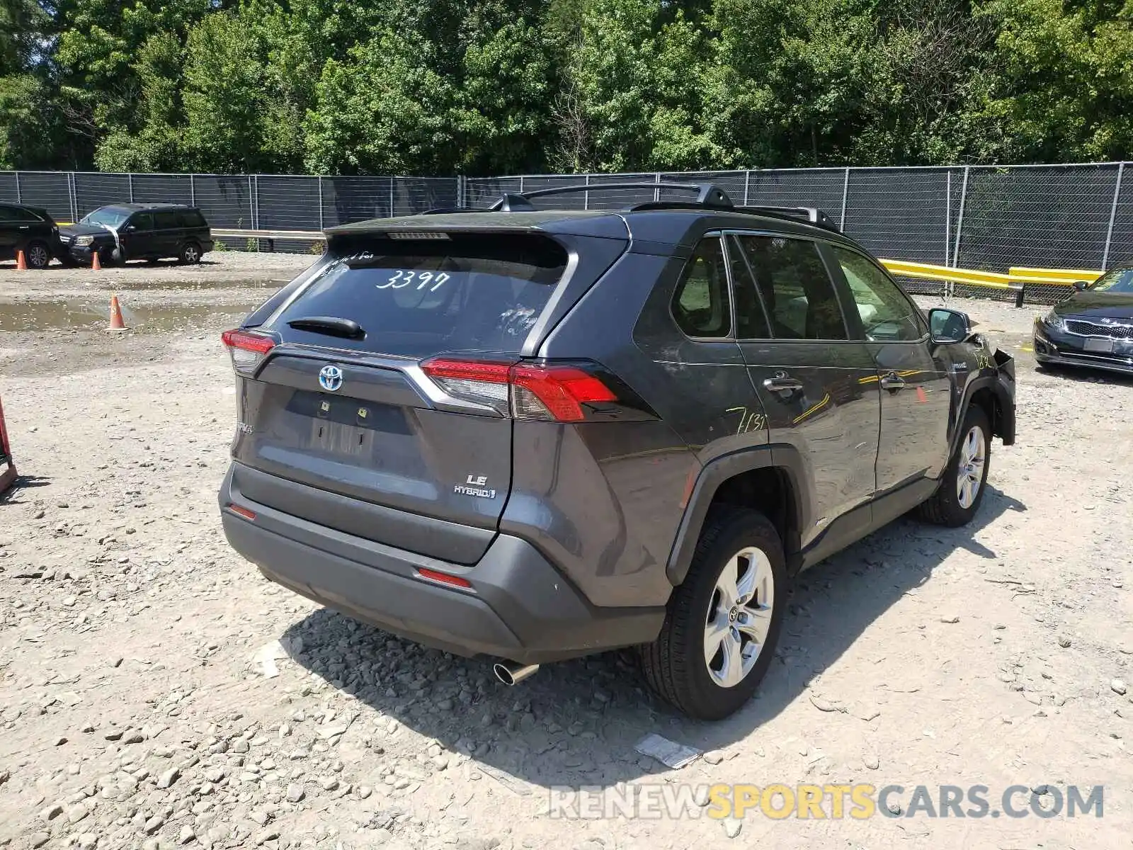 4 Photograph of a damaged car JTMMWRFV8KD023397 TOYOTA RAV4 2019