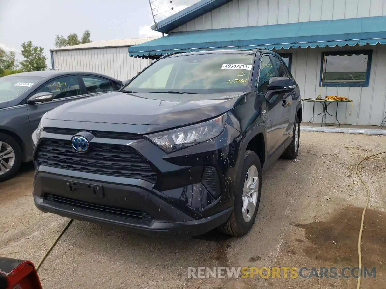 2 Photograph of a damaged car JTMMWRFV8KJ017861 TOYOTA RAV4 2019