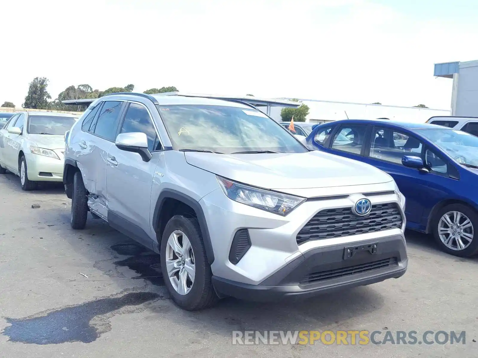 1 Photograph of a damaged car JTMMWRFV9KD017396 TOYOTA RAV4 2019