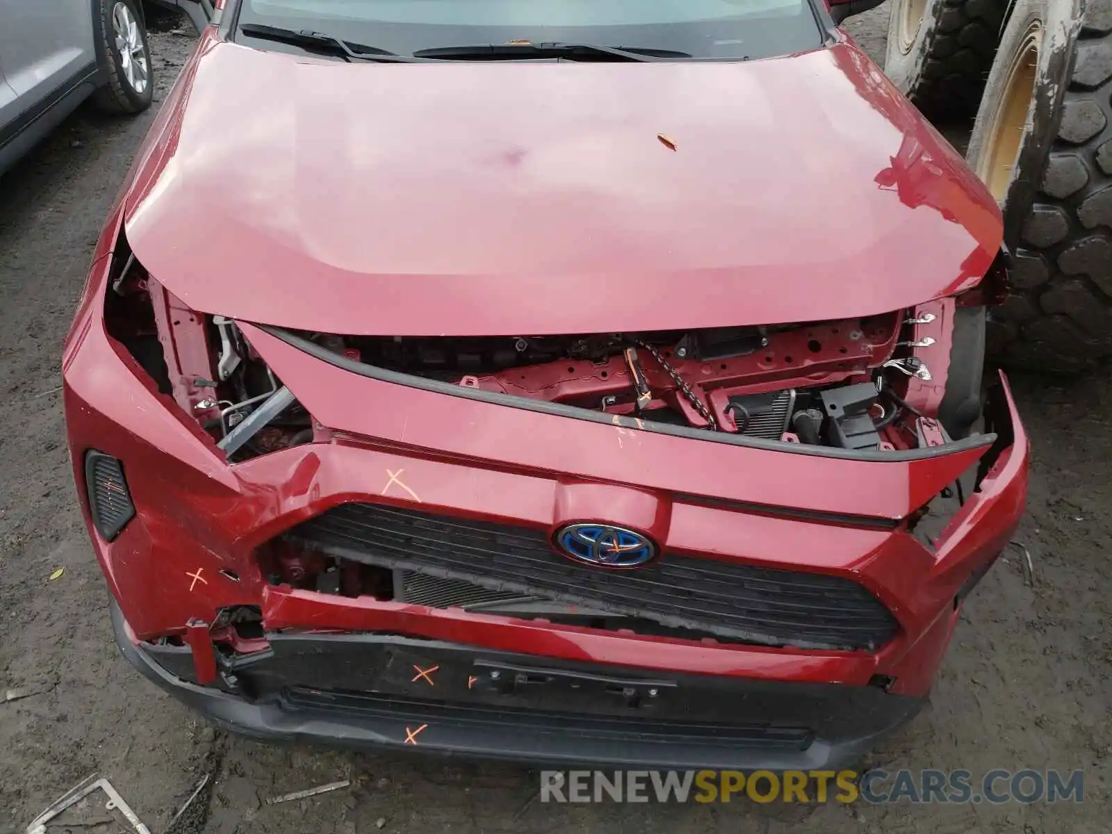 9 Photograph of a damaged car JTMMWRFV9KD036840 TOYOTA RAV4 2019