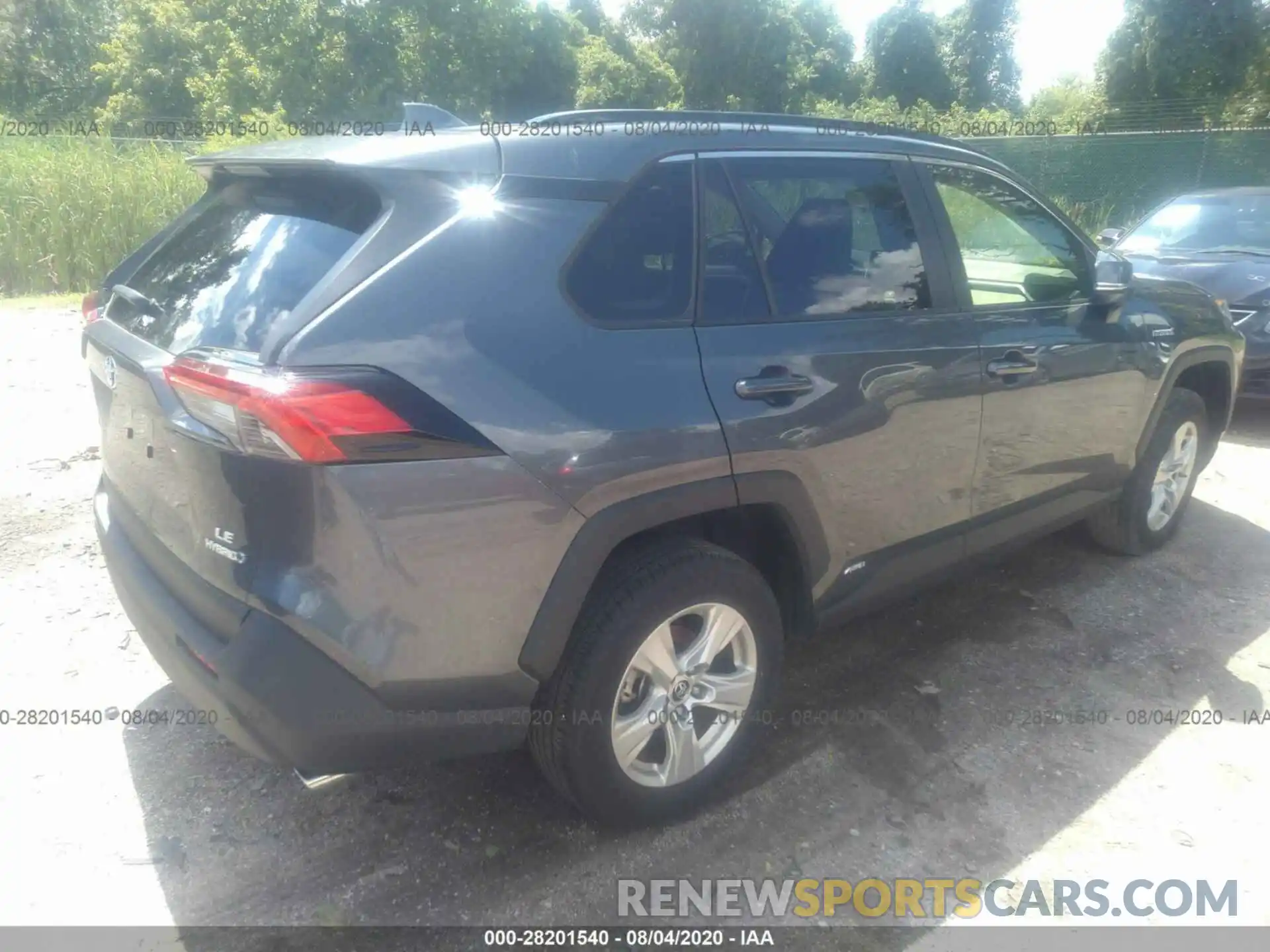 4 Photograph of a damaged car JTMMWRFV9KD504940 TOYOTA RAV4 2019