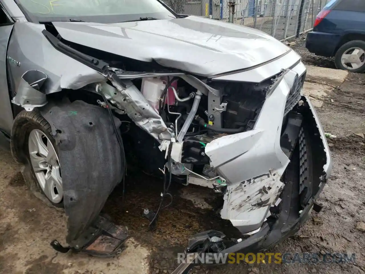 9 Photograph of a damaged car JTMMWRFVXKD006147 TOYOTA RAV4 2019