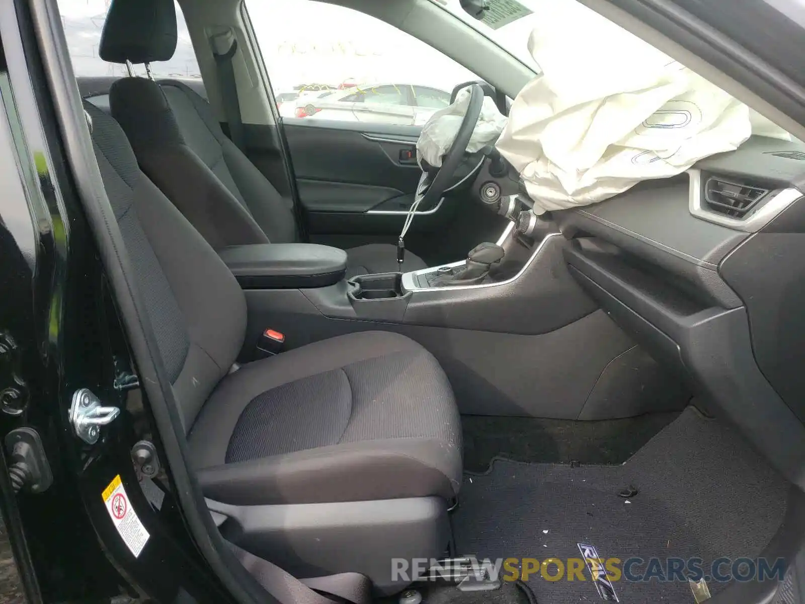 5 Photograph of a damaged car JTMMWRFVXKD009145 TOYOTA RAV4 2019