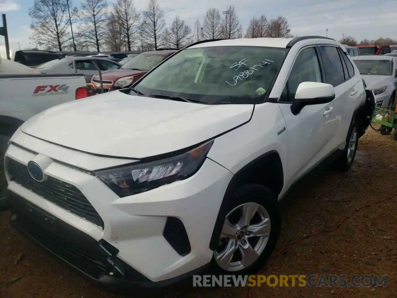 2 Photograph of a damaged car JTMMWRFVXKD027726 TOYOTA RAV4 2019