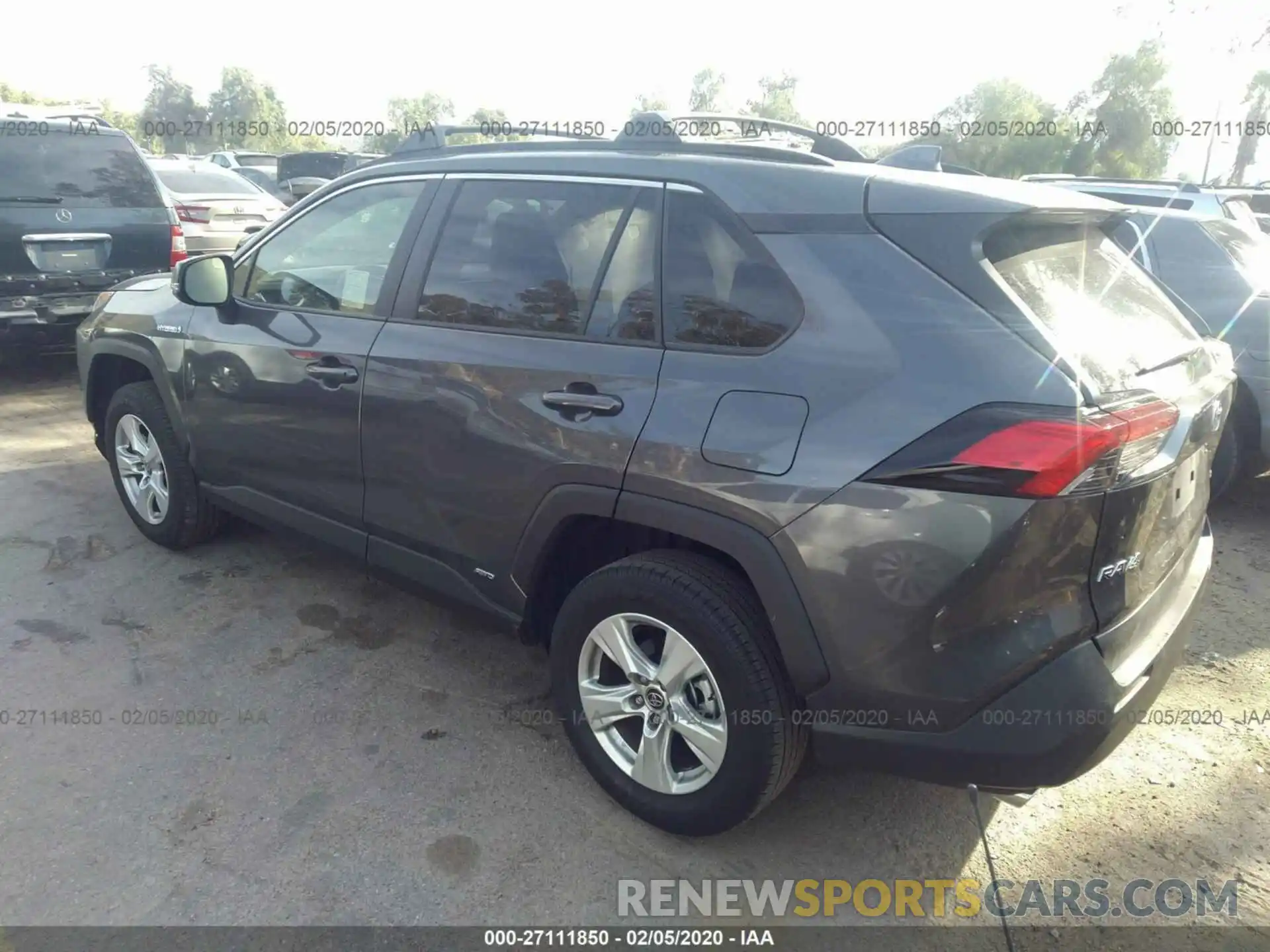 3 Фотография поврежденного автомобиля JTMMWRFVXKD035373 TOYOTA RAV4 2019