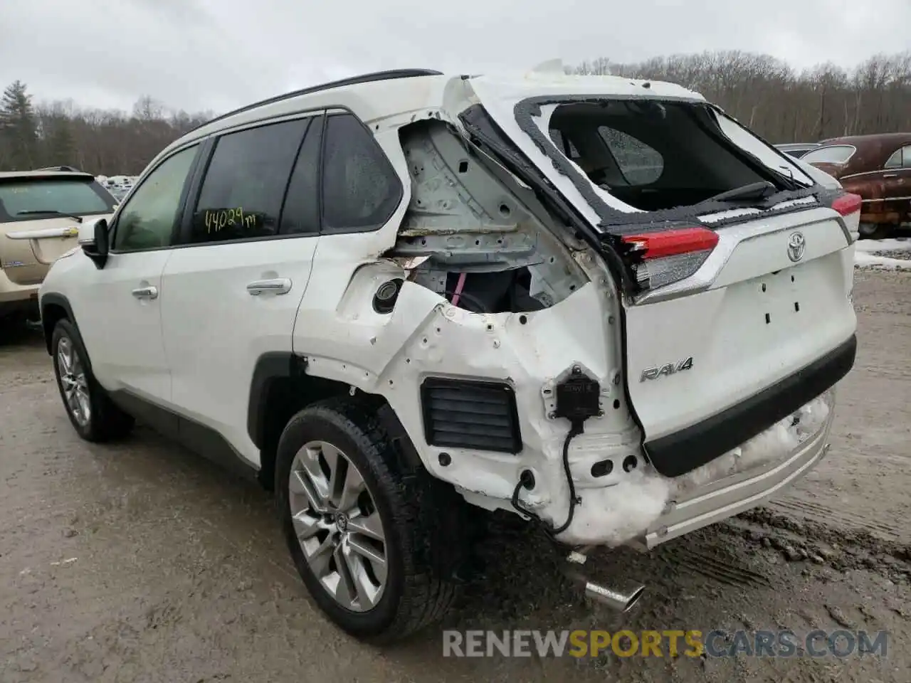 3 Photograph of a damaged car JTMN1RFV0KD002515 TOYOTA RAV4 2019