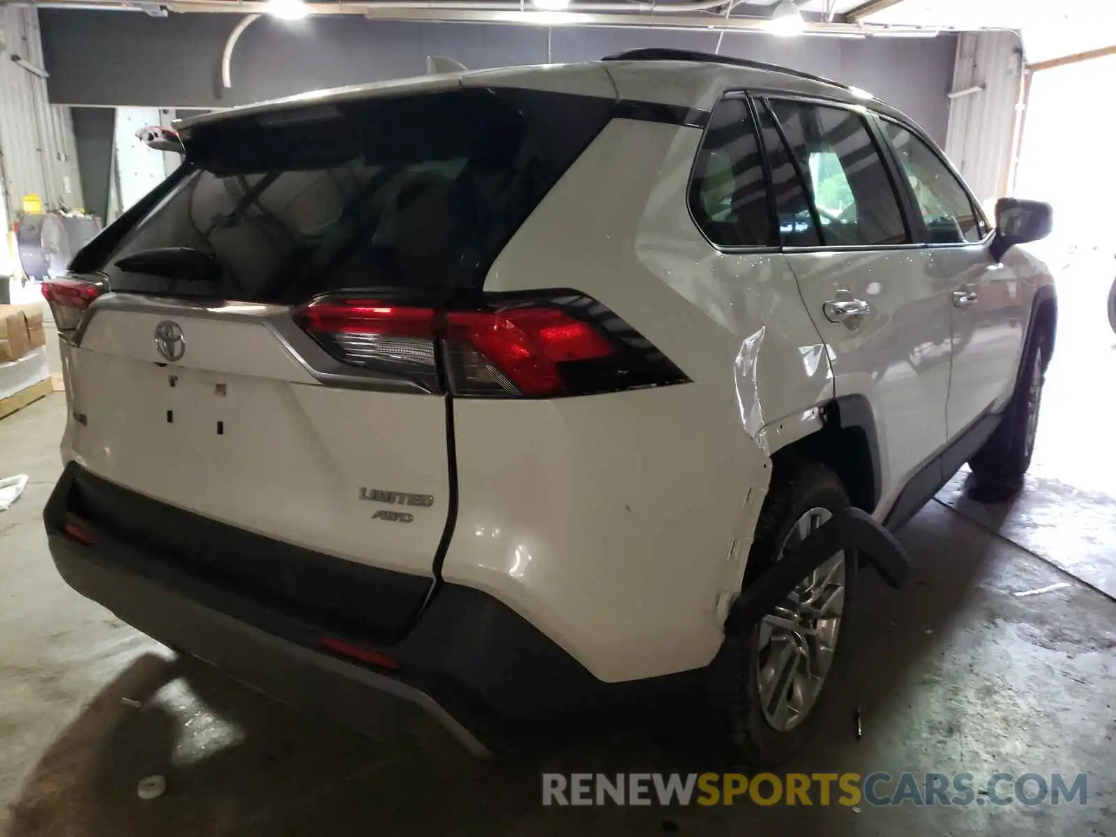 4 Photograph of a damaged car JTMN1RFV0KD005785 TOYOTA RAV4 2019