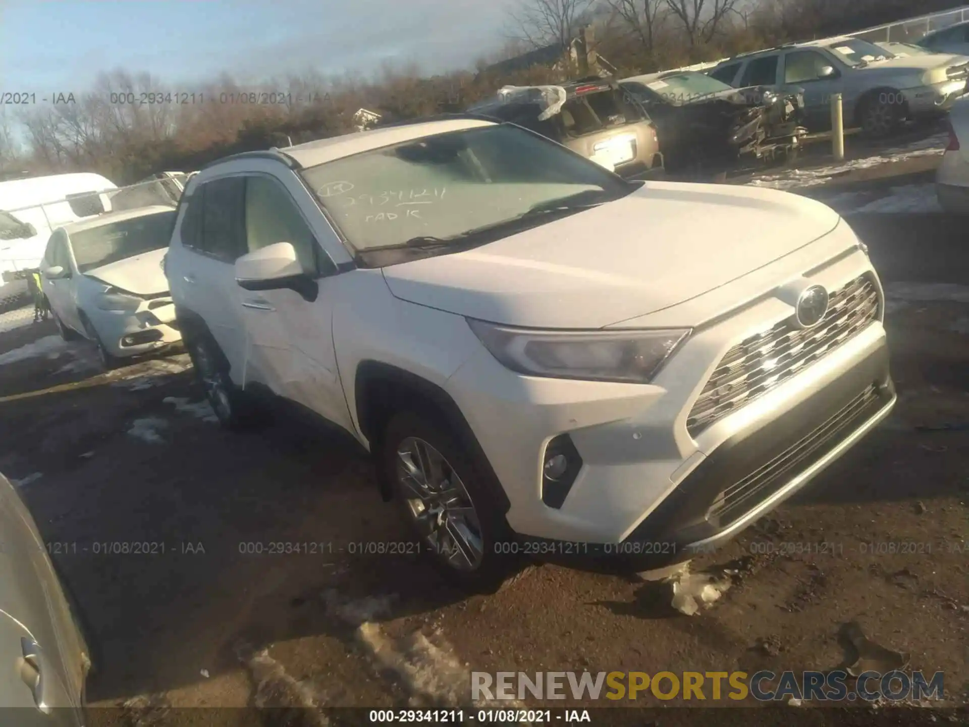 1 Photograph of a damaged car JTMN1RFV0KD015331 TOYOTA RAV4 2019