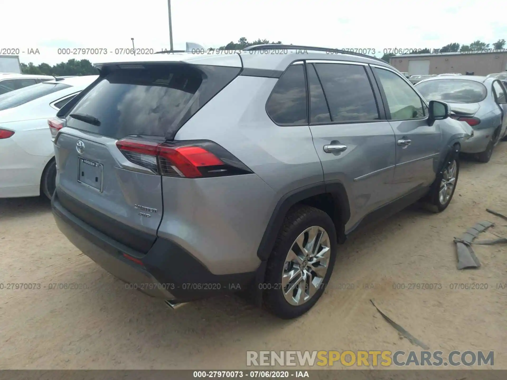 4 Photograph of a damaged car JTMN1RFV0KD045431 TOYOTA RAV4 2019