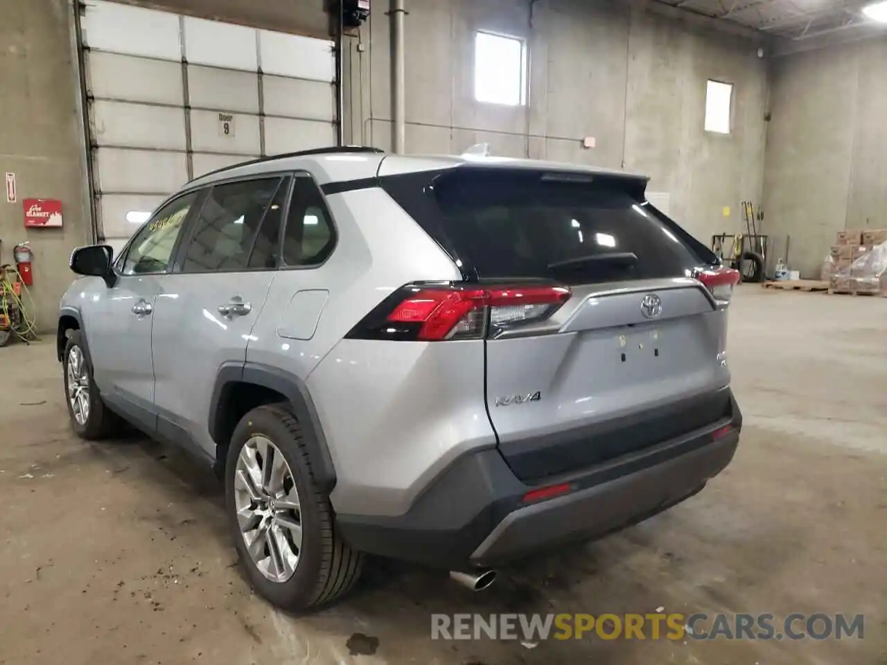 3 Photograph of a damaged car JTMN1RFV0KD518955 TOYOTA RAV4 2019