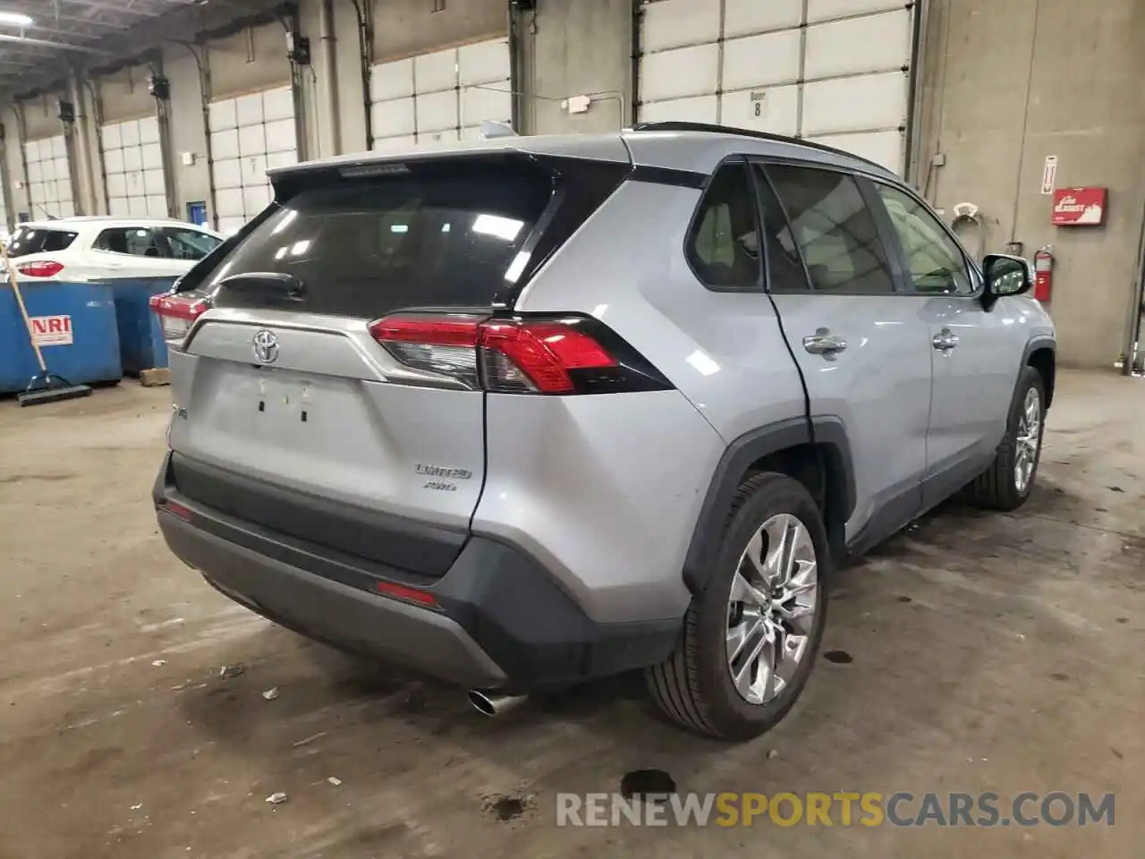 4 Photograph of a damaged car JTMN1RFV0KD518955 TOYOTA RAV4 2019