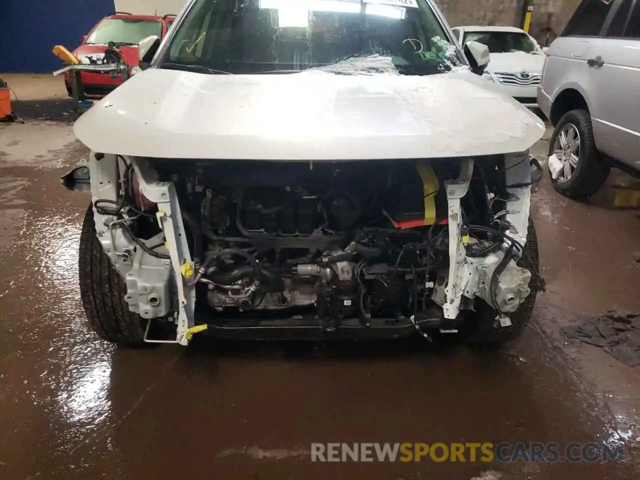 9 Photograph of a damaged car JTMN1RFV0KJ002743 TOYOTA RAV4 2019