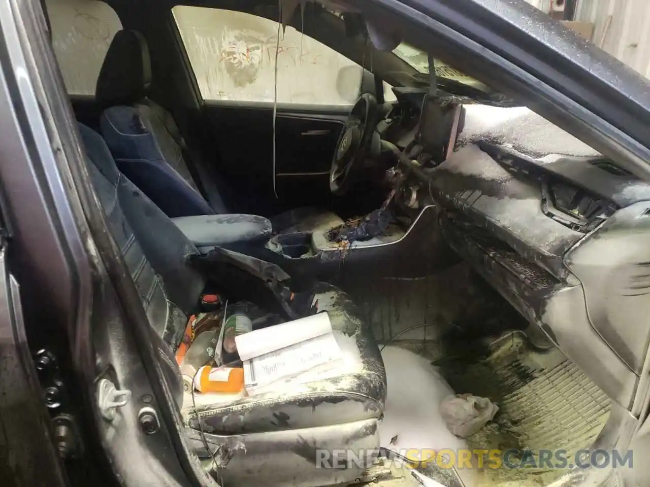 5 Photograph of a damaged car JTMN1RFV1KD037189 TOYOTA RAV4 2019