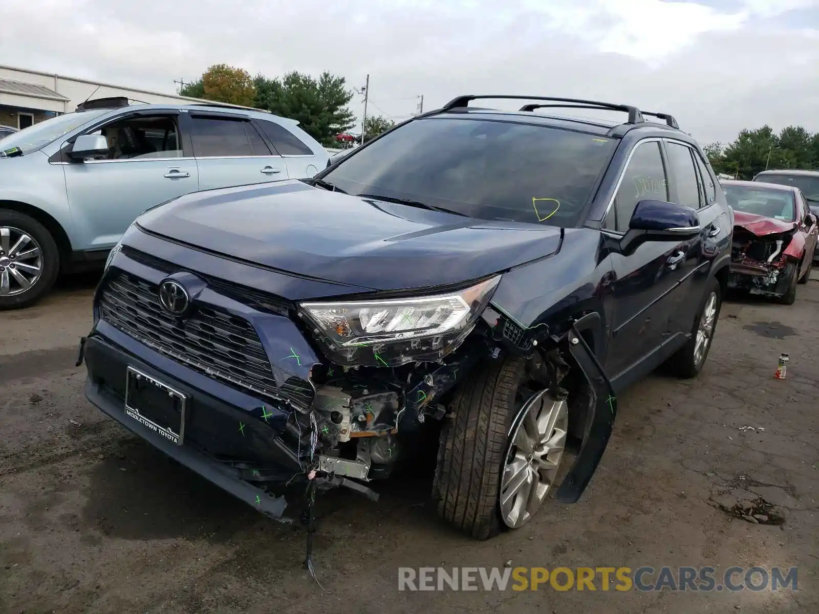 2 Photograph of a damaged car JTMN1RFV1KD519936 TOYOTA RAV4 2019