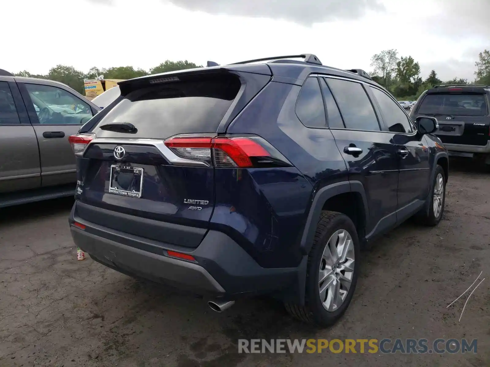 4 Photograph of a damaged car JTMN1RFV1KD519936 TOYOTA RAV4 2019