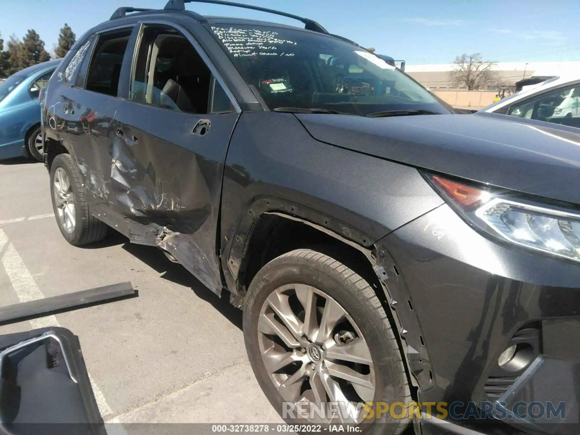 6 Фотография поврежденного автомобиля JTMN1RFV1KD520844 TOYOTA RAV4 2019