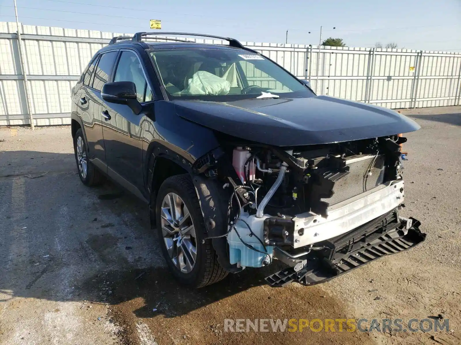 1 Photograph of a damaged car JTMN1RFV1KD521380 TOYOTA RAV4 2019