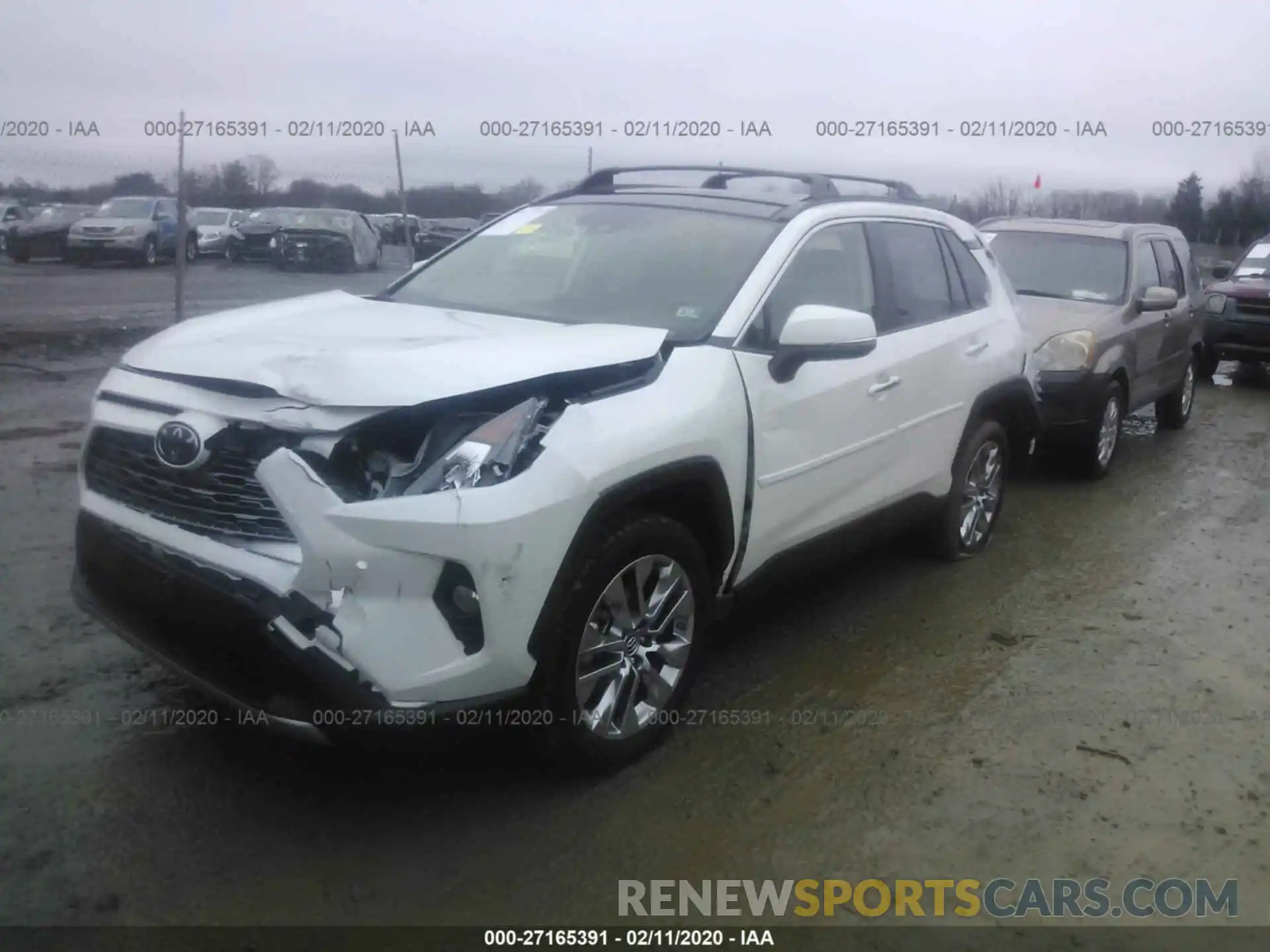 2 Photograph of a damaged car JTMN1RFV1KJ019695 TOYOTA RAV4 2019