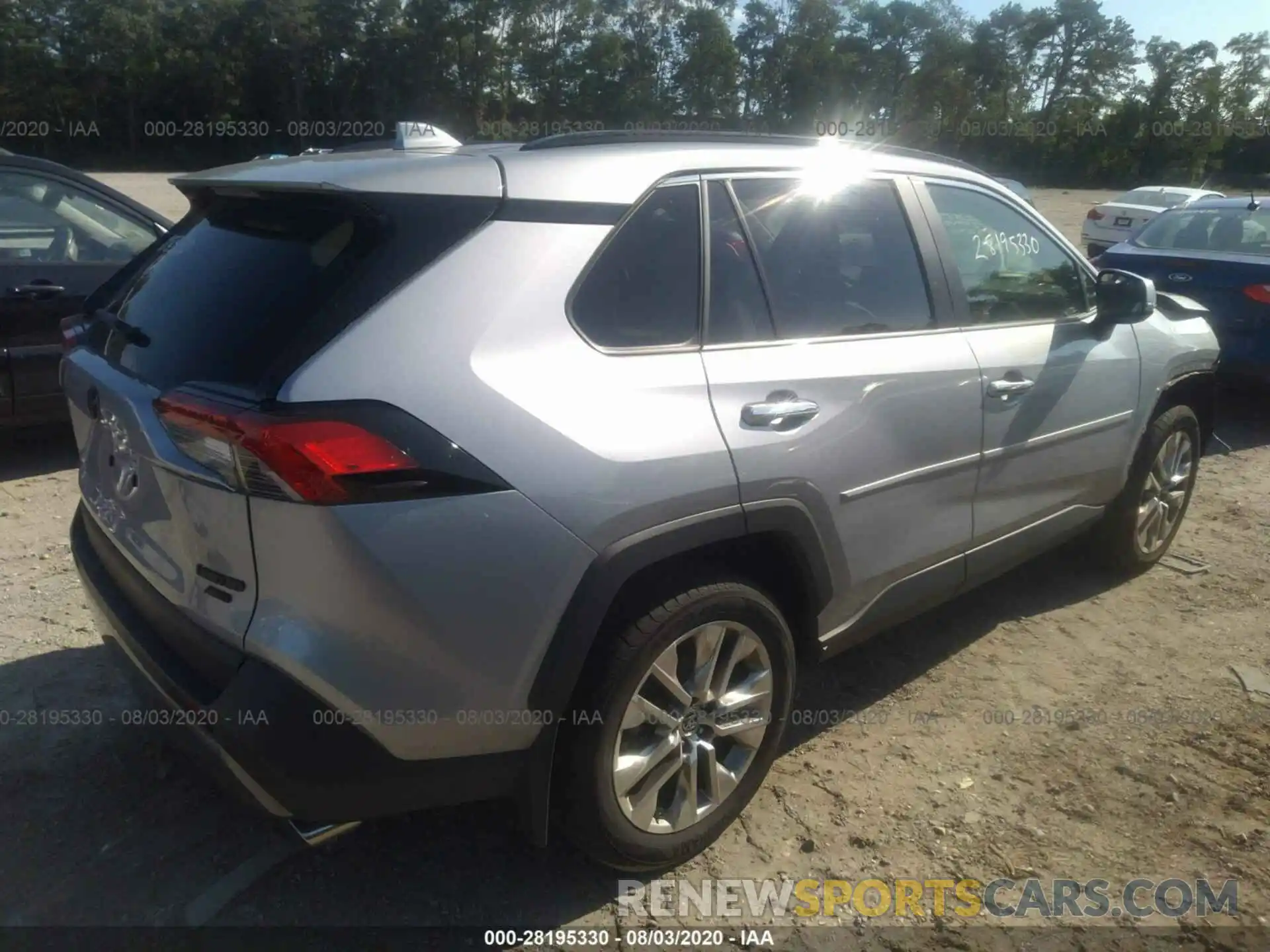 4 Photograph of a damaged car JTMN1RFV2KD504846 TOYOTA RAV4 2019