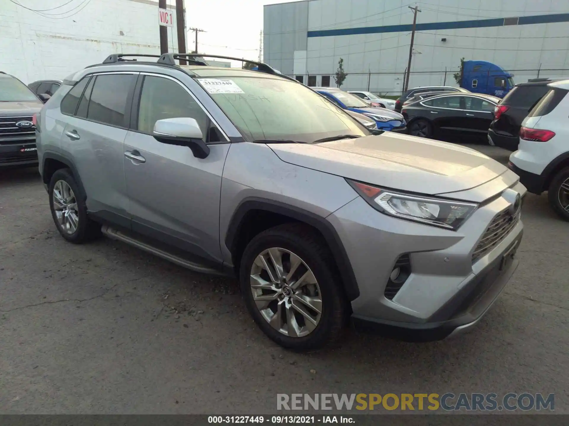 1 Фотография поврежденного автомобиля JTMN1RFV2KD508539 TOYOTA RAV4 2019