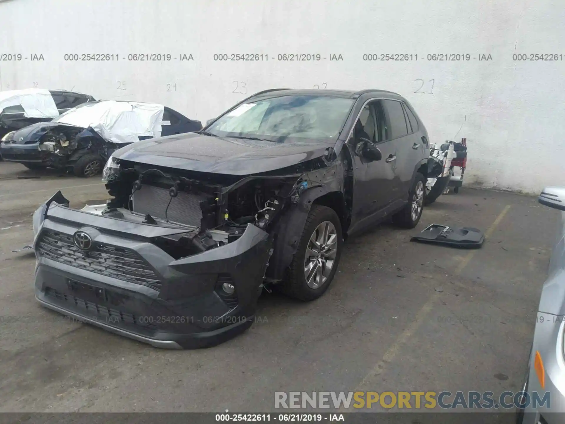 2 Фотография поврежденного автомобиля JTMN1RFV2KD509349 TOYOTA RAV4 2019