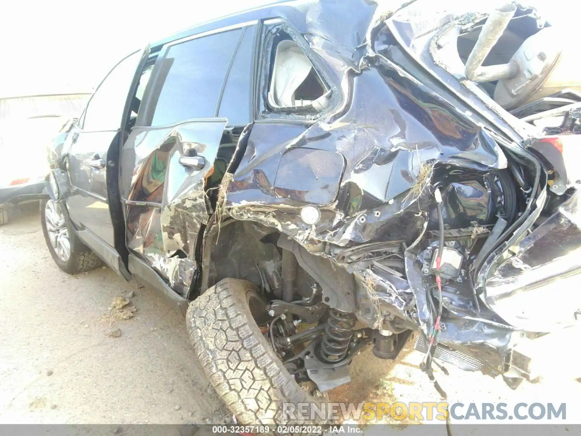 6 Photograph of a damaged car JTMN1RFV2KD522523 TOYOTA RAV4 2019