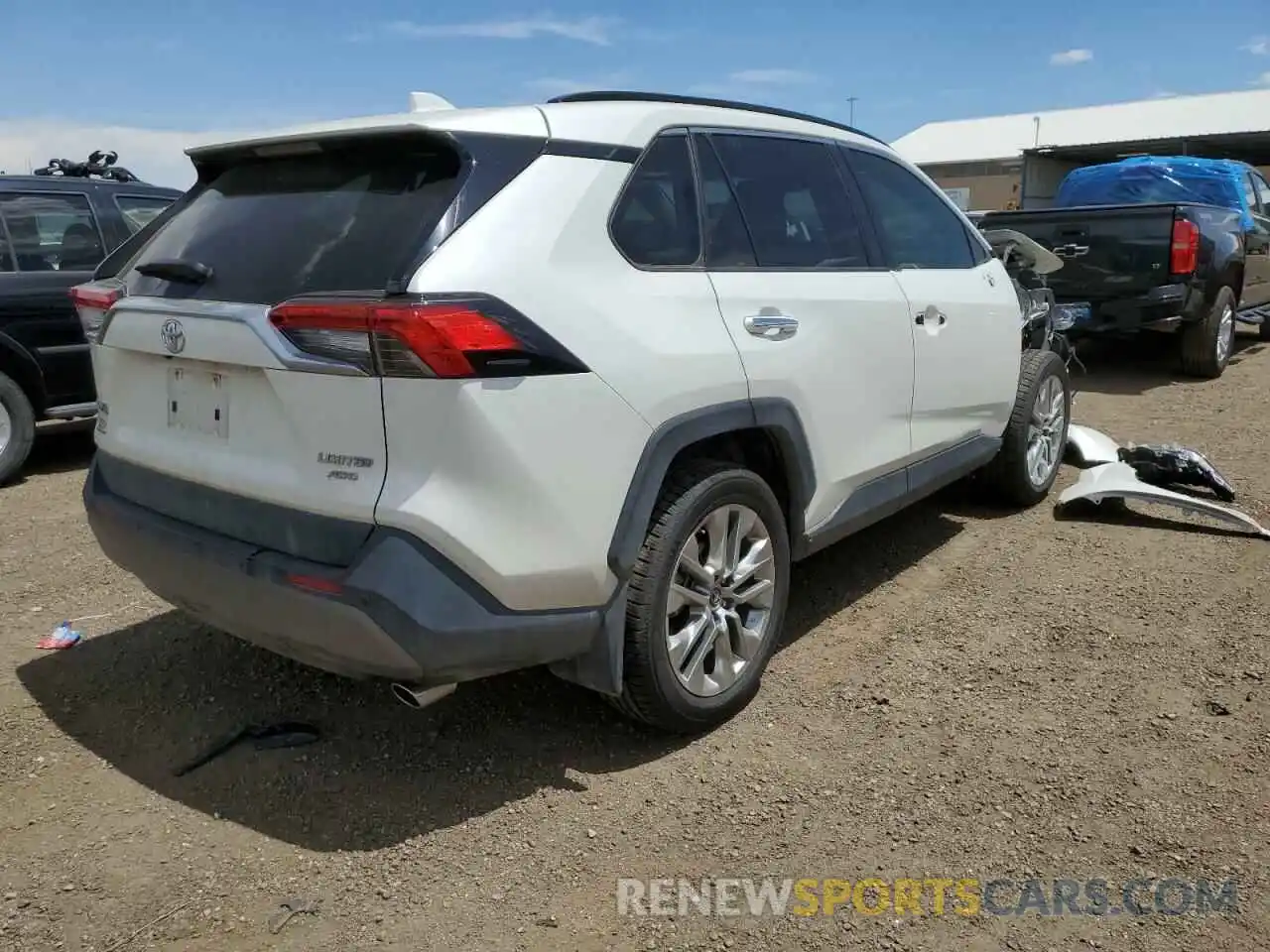 4 Photograph of a damaged car JTMN1RFV2KJ004378 TOYOTA RAV4 2019