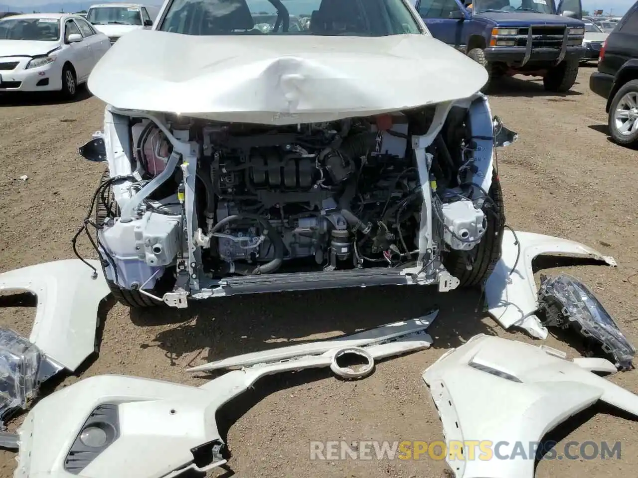 9 Photograph of a damaged car JTMN1RFV2KJ004378 TOYOTA RAV4 2019