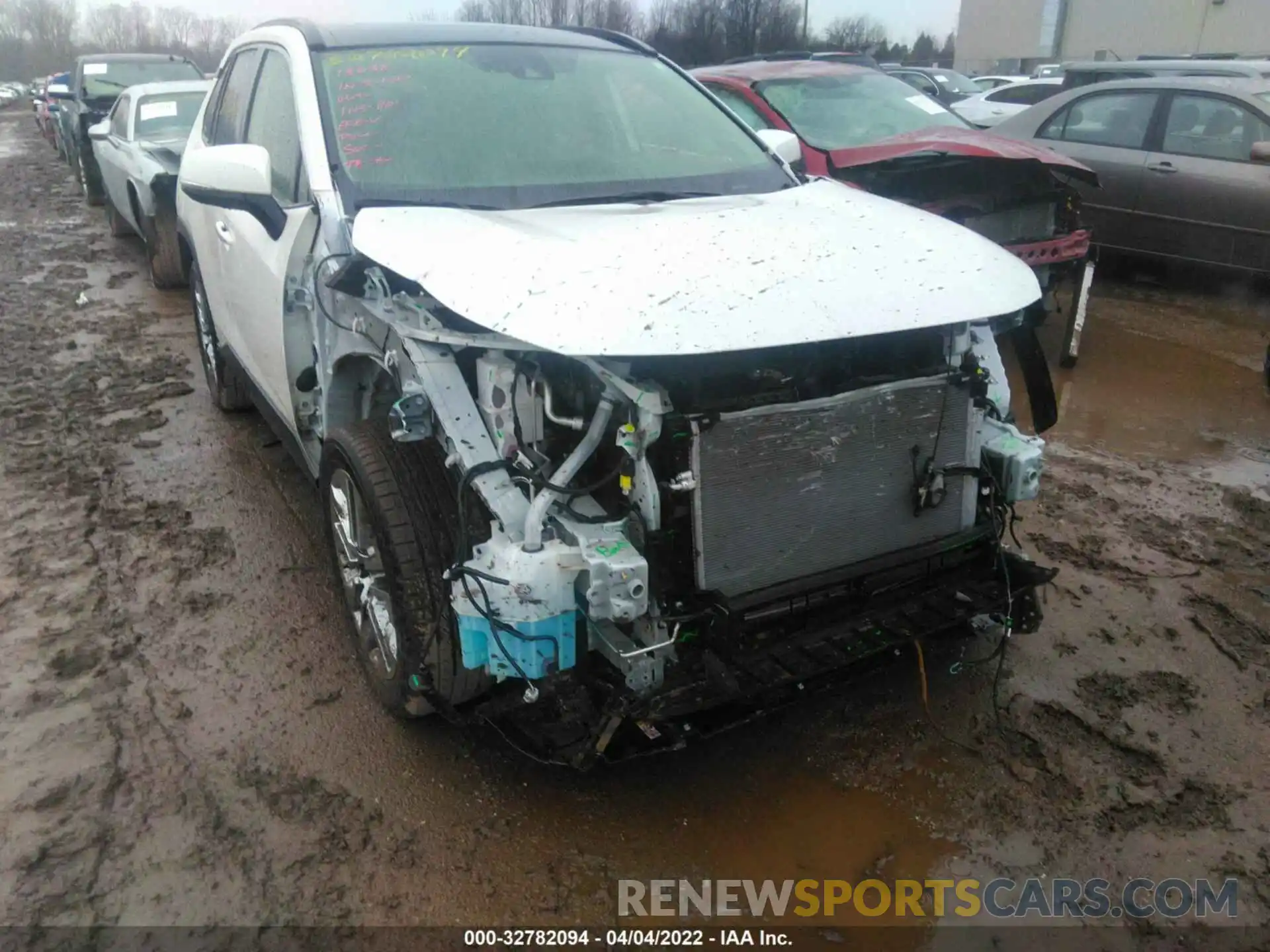 6 Фотография поврежденного автомобиля JTMN1RFV2KJ020483 TOYOTA RAV4 2019