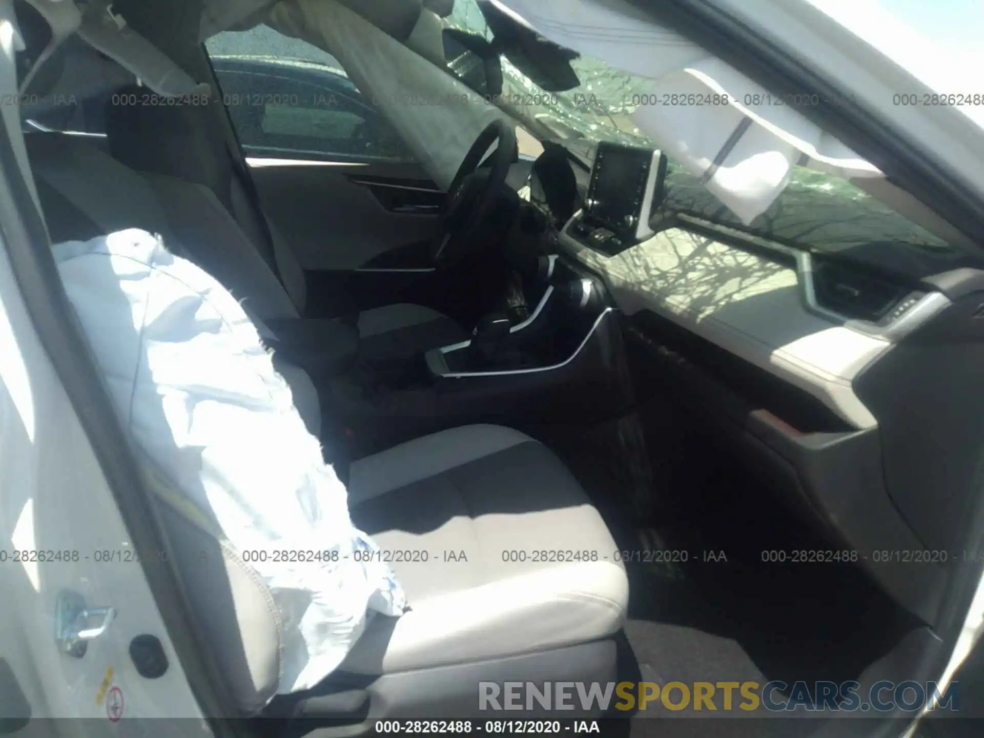 5 Photograph of a damaged car JTMN1RFV3KD003481 TOYOTA RAV4 2019