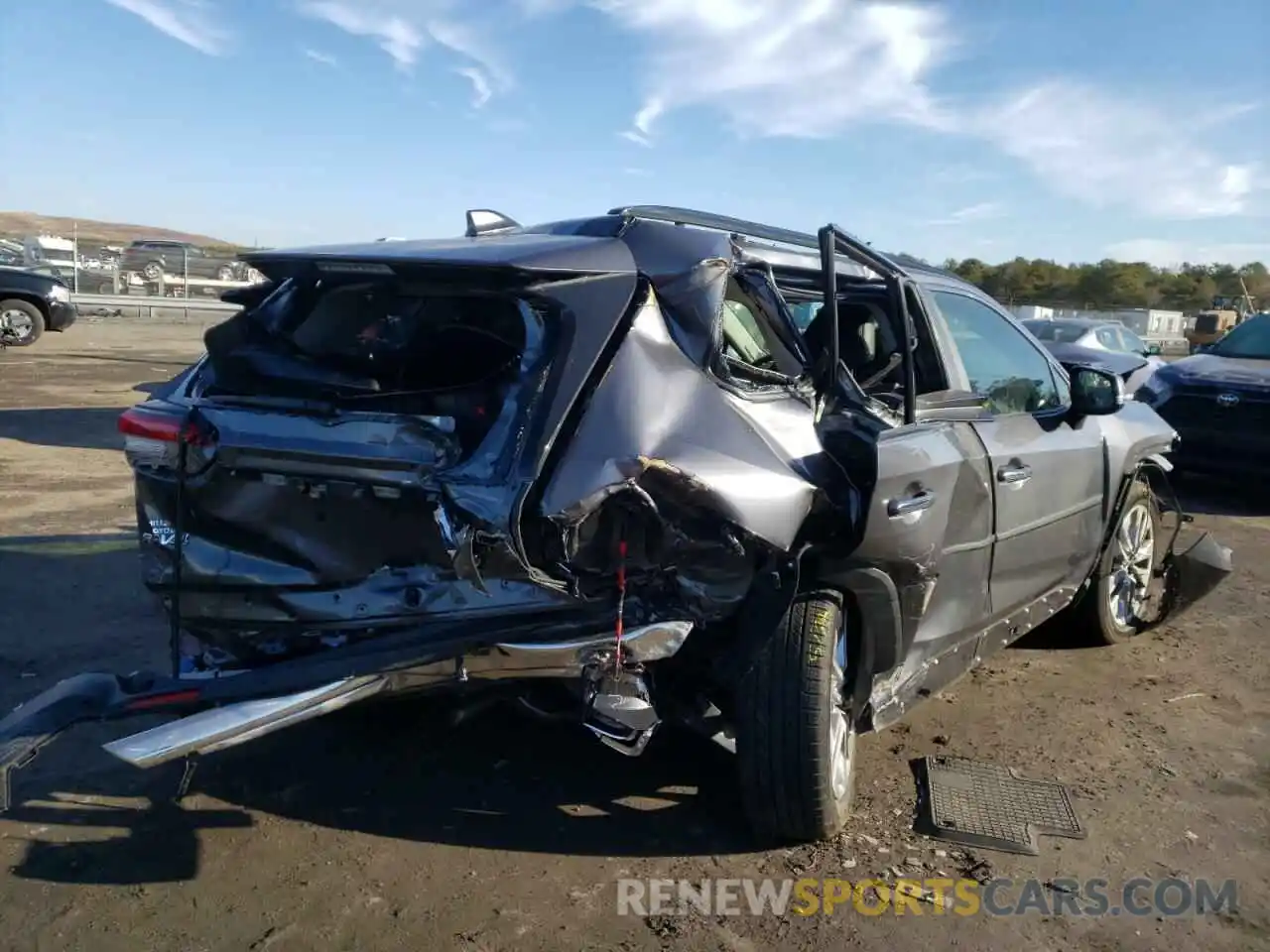 4 Photograph of a damaged car JTMN1RFV3KD502989 TOYOTA RAV4 2019