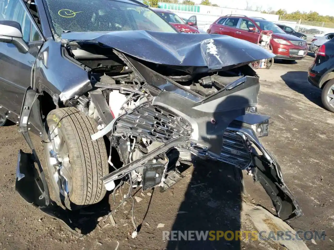 9 Photograph of a damaged car JTMN1RFV3KD502989 TOYOTA RAV4 2019