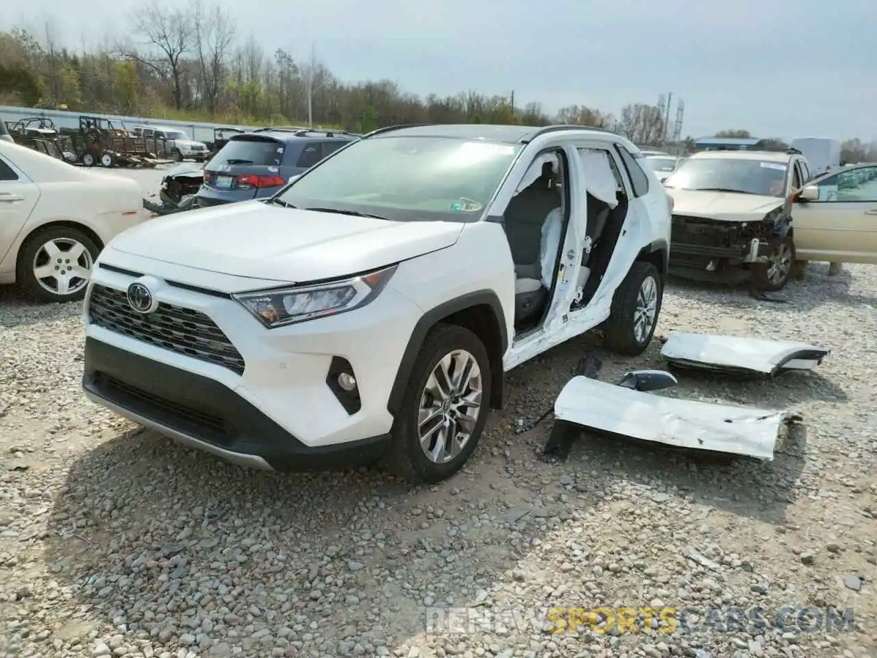 2 Фотография поврежденного автомобиля JTMN1RFV3KD518464 TOYOTA RAV4 2019