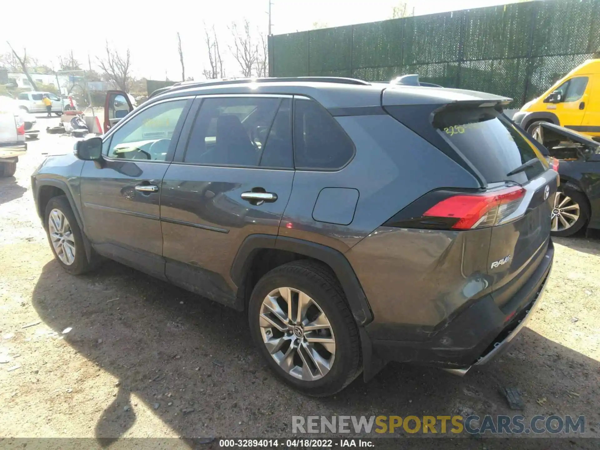 3 Photograph of a damaged car JTMN1RFV3KD518903 TOYOTA RAV4 2019