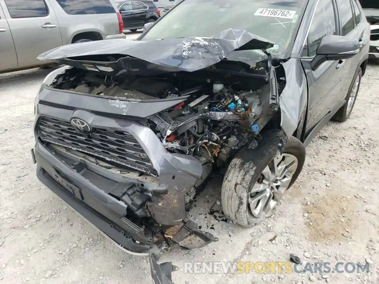 9 Photograph of a damaged car JTMN1RFV3KD521235 TOYOTA RAV4 2019