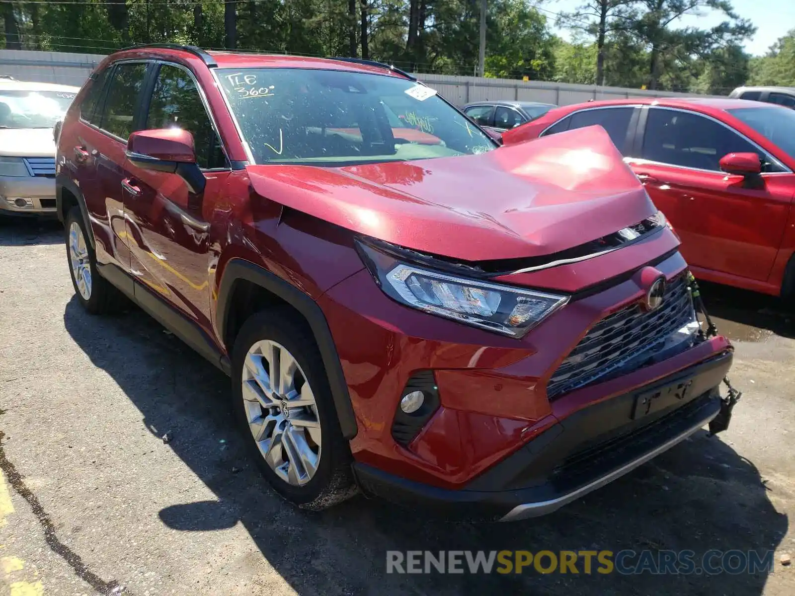 1 Photograph of a damaged car JTMN1RFV4KD021603 TOYOTA RAV4 2019