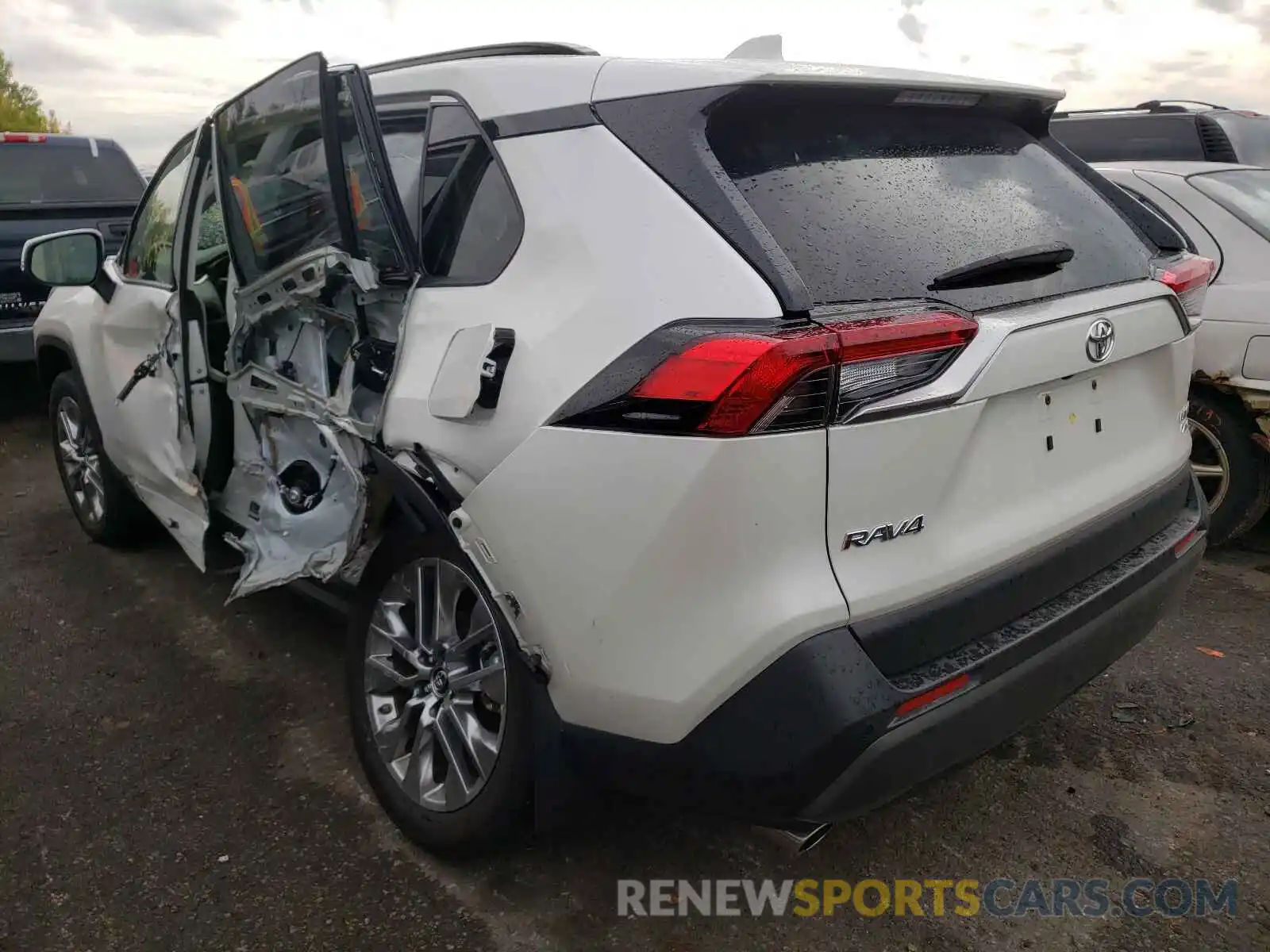 3 Photograph of a damaged car JTMN1RFV4KD516514 TOYOTA RAV4 2019