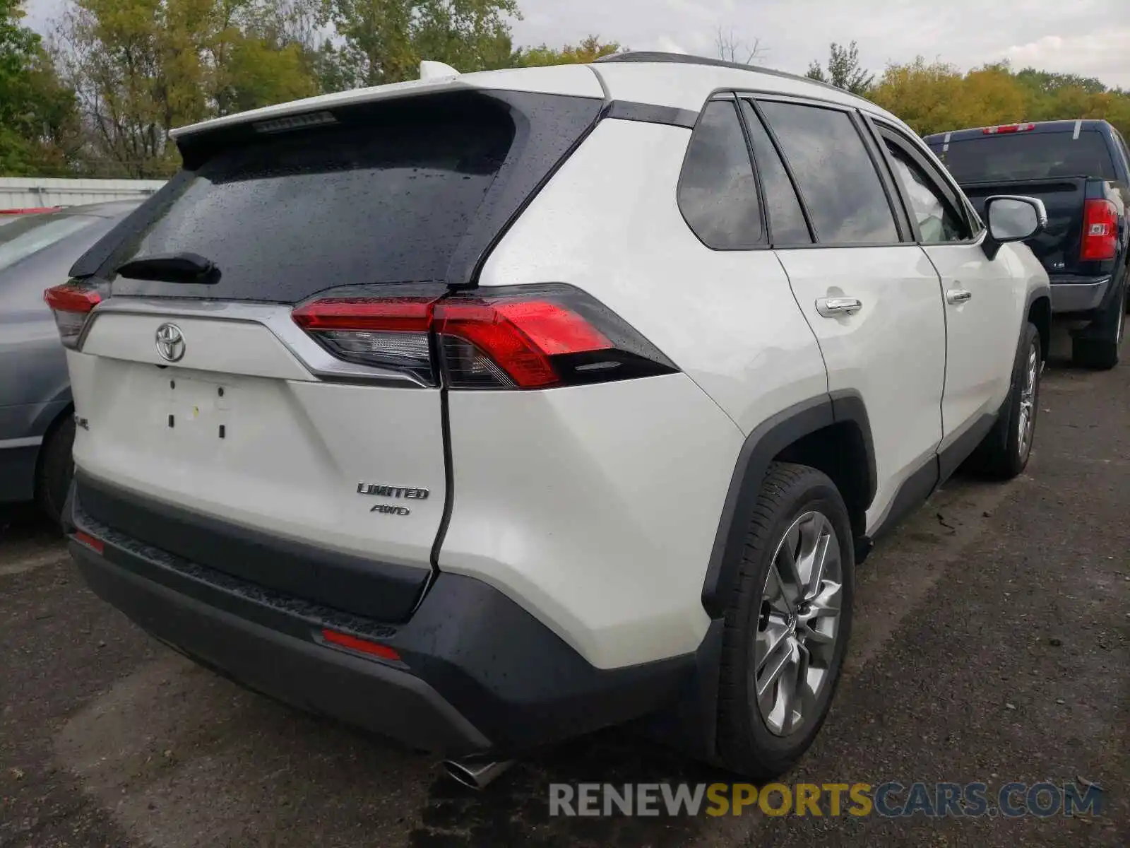 4 Photograph of a damaged car JTMN1RFV4KD516514 TOYOTA RAV4 2019