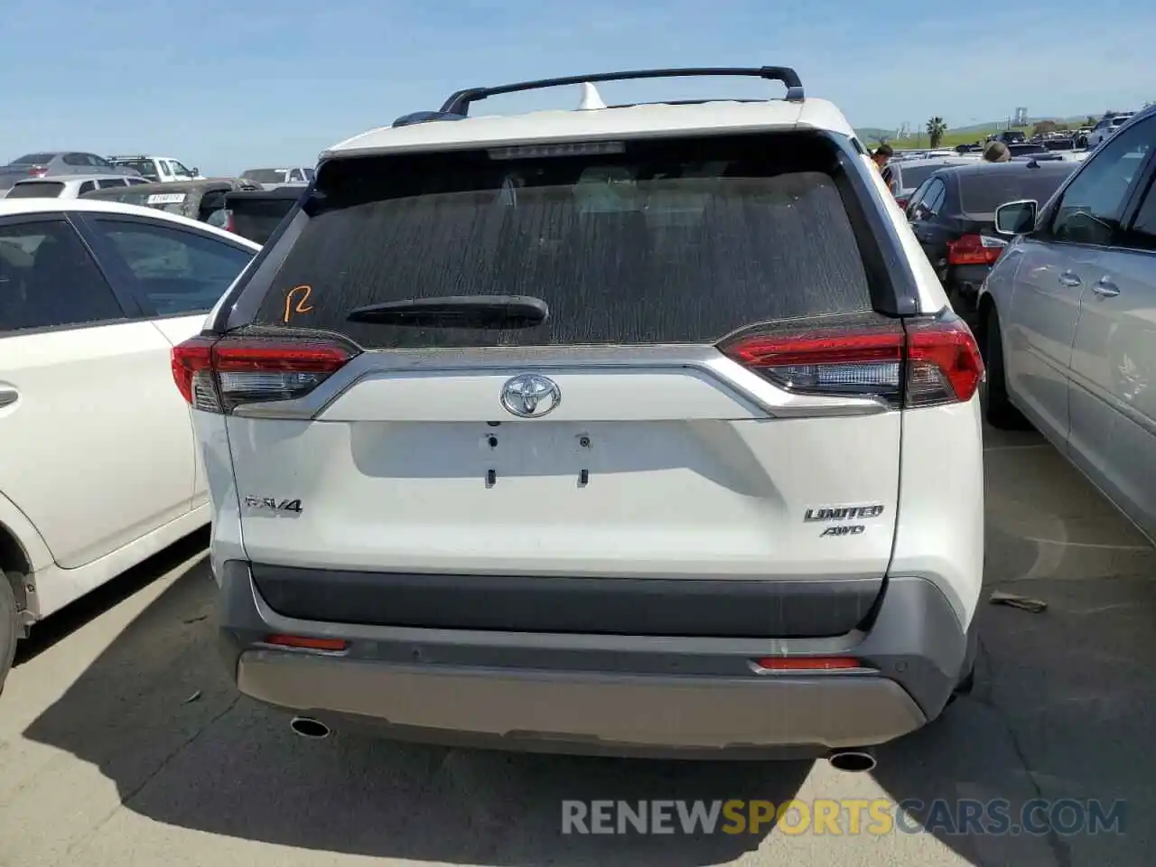 6 Photograph of a damaged car JTMN1RFV4KD519932 TOYOTA RAV4 2019