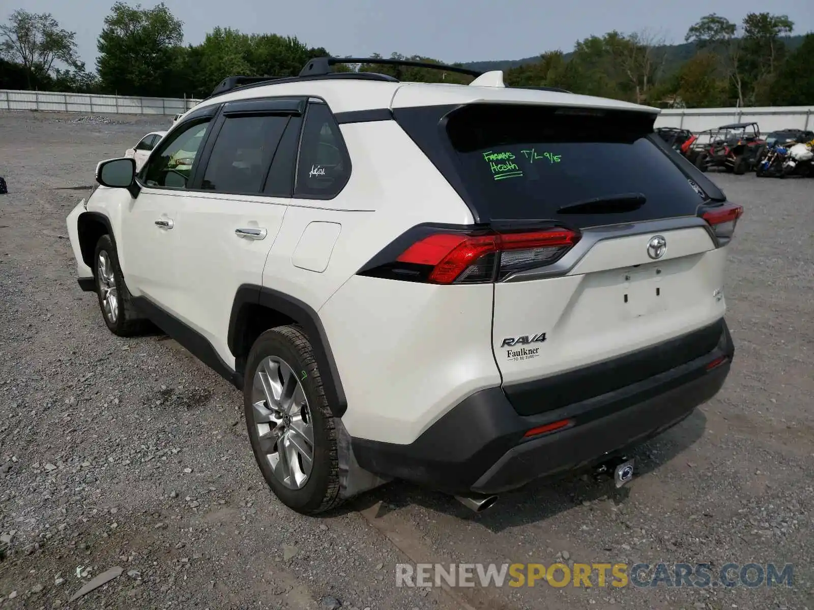 3 Photograph of a damaged car JTMN1RFV4KD522572 TOYOTA RAV4 2019