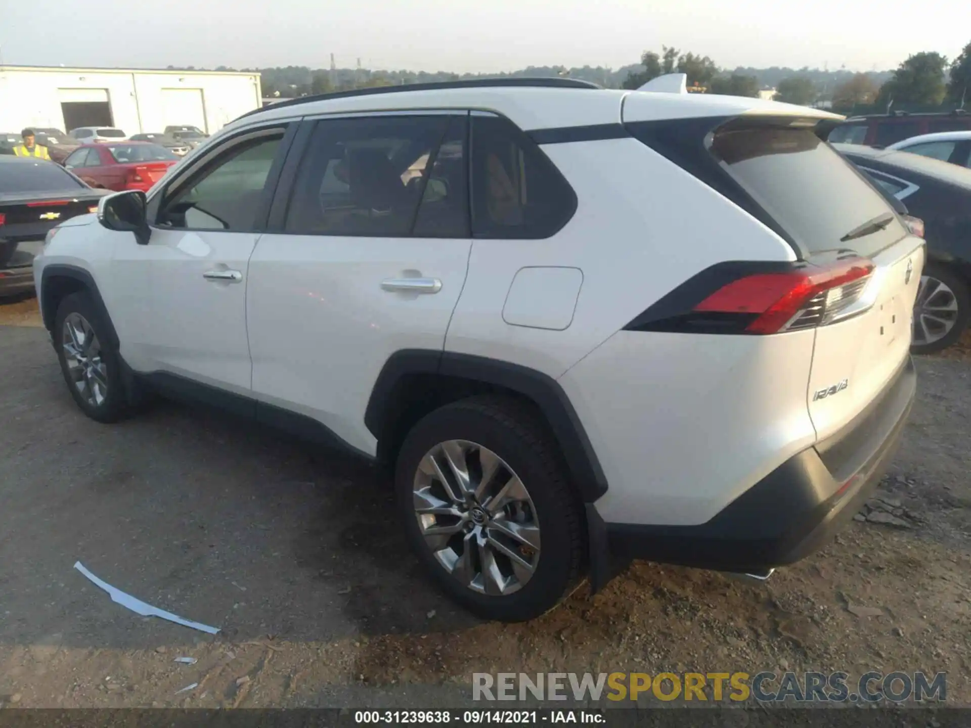 3 Фотография поврежденного автомобиля JTMN1RFV5KD518918 TOYOTA RAV4 2019