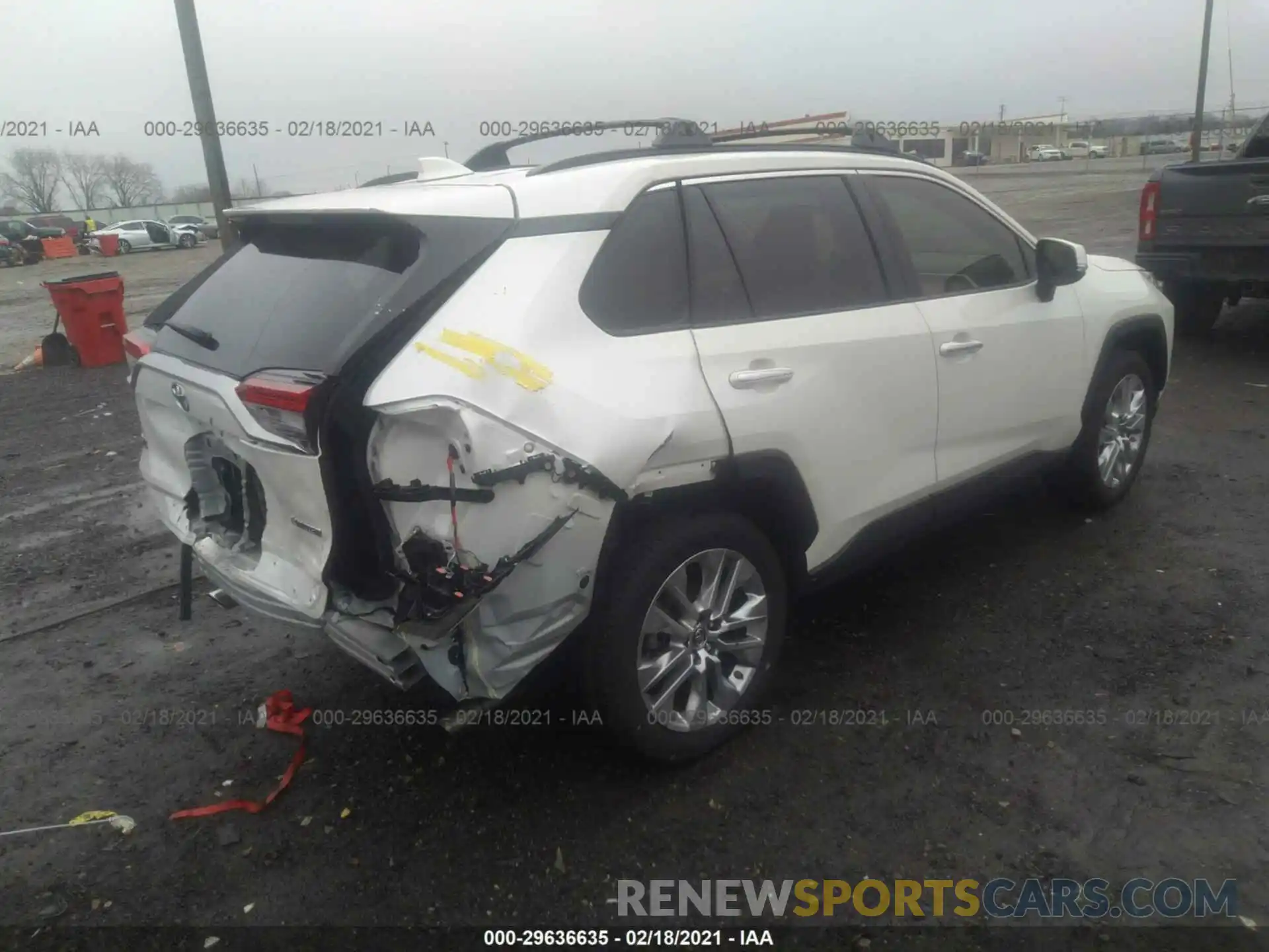 4 Photograph of a damaged car JTMN1RFV5KD519101 TOYOTA RAV4 2019