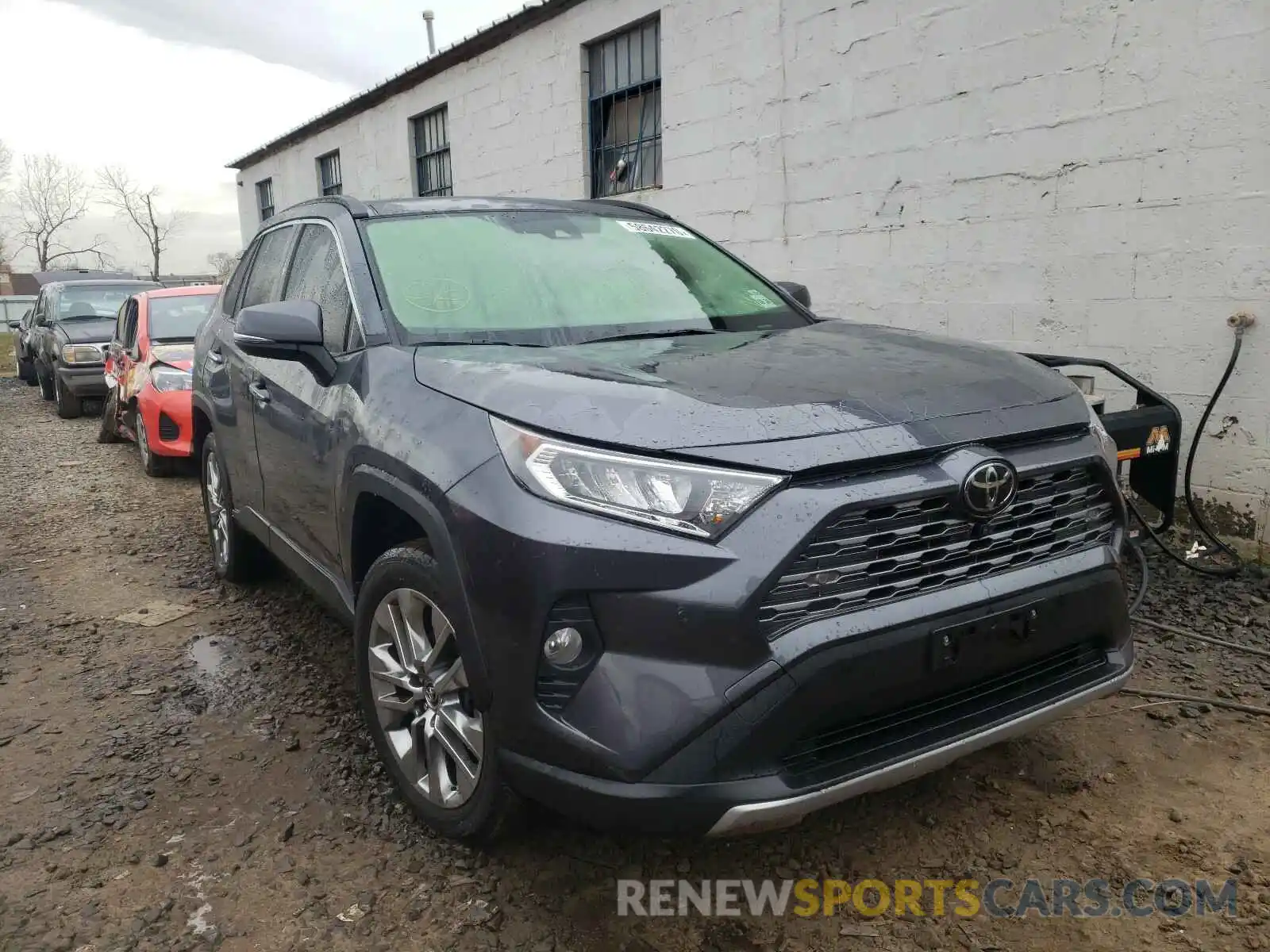 1 Photograph of a damaged car JTMN1RFV5KD521785 TOYOTA RAV4 2019