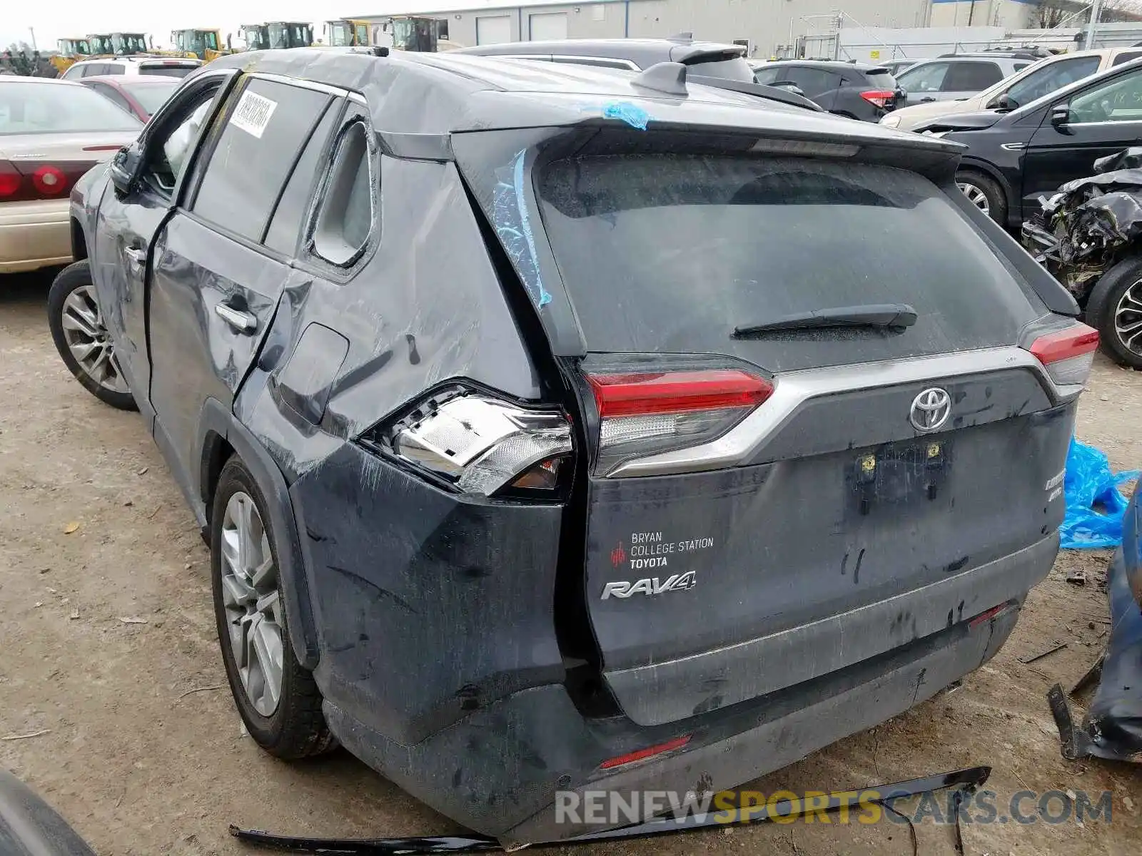 3 Фотография поврежденного автомобиля JTMN1RFV6KD035258 TOYOTA RAV4 2019