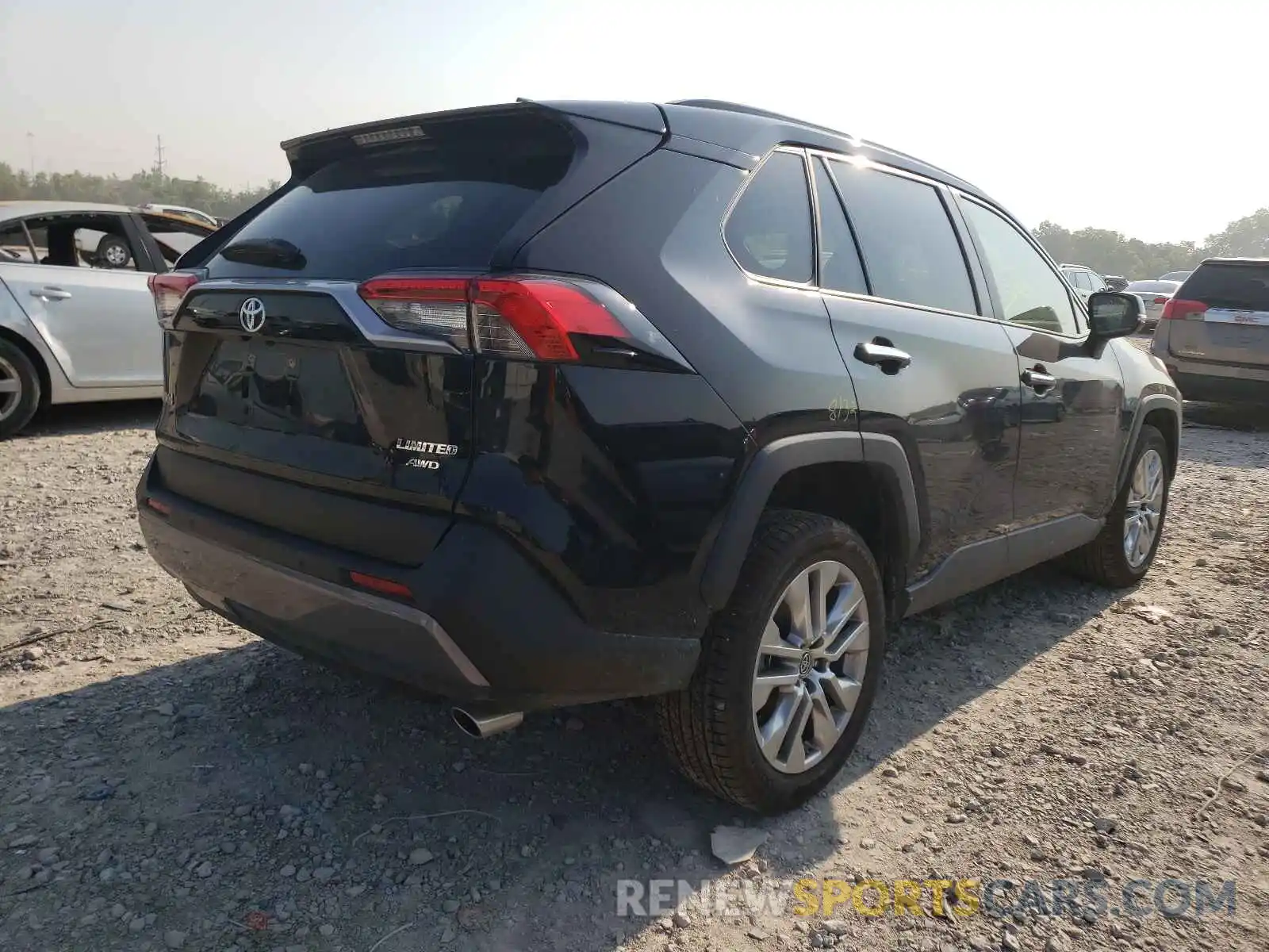 4 Photograph of a damaged car JTMN1RFV6KD036278 TOYOTA RAV4 2019