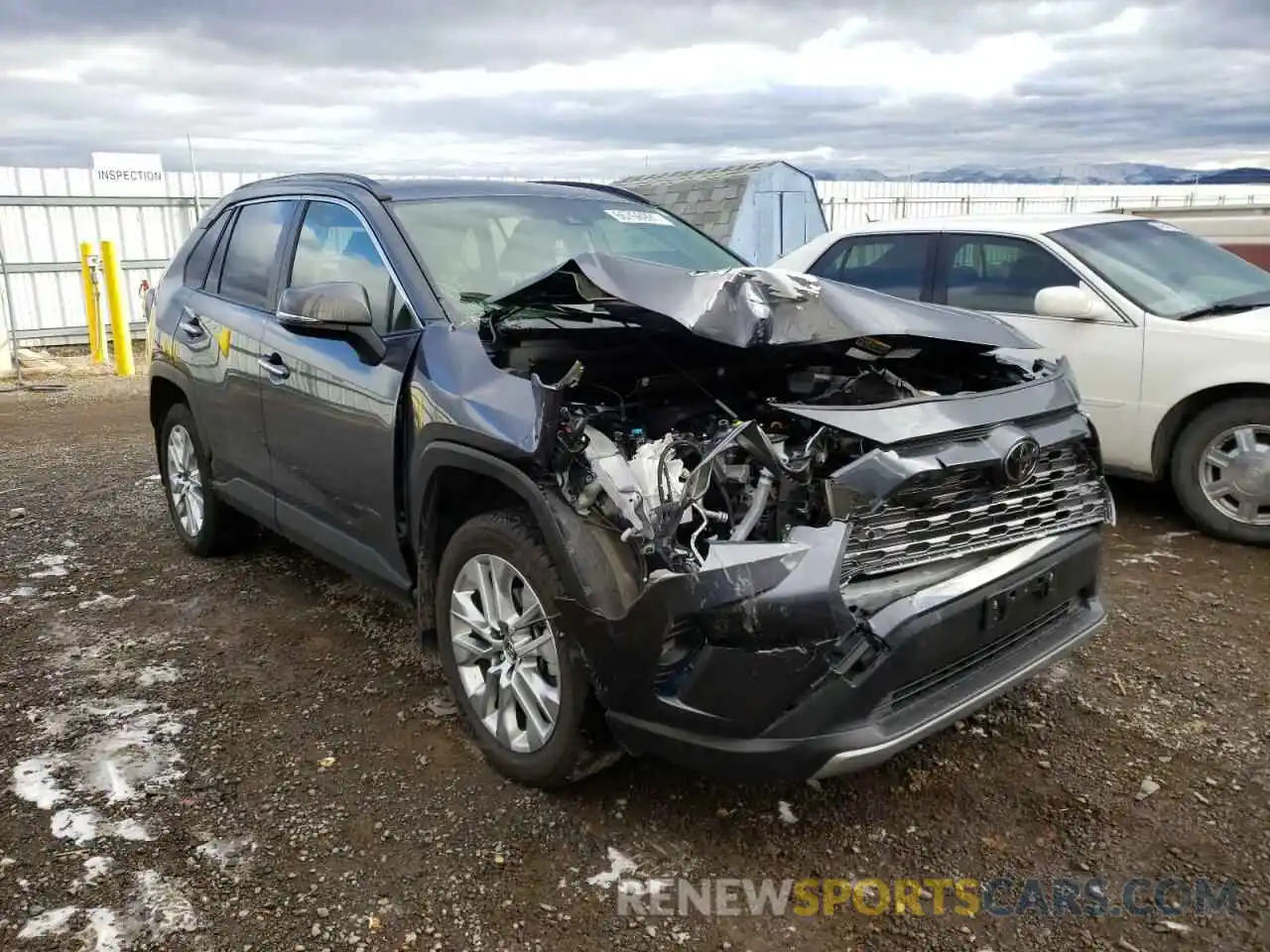 1 Photograph of a damaged car JTMN1RFV6KD037379 TOYOTA RAV4 2019