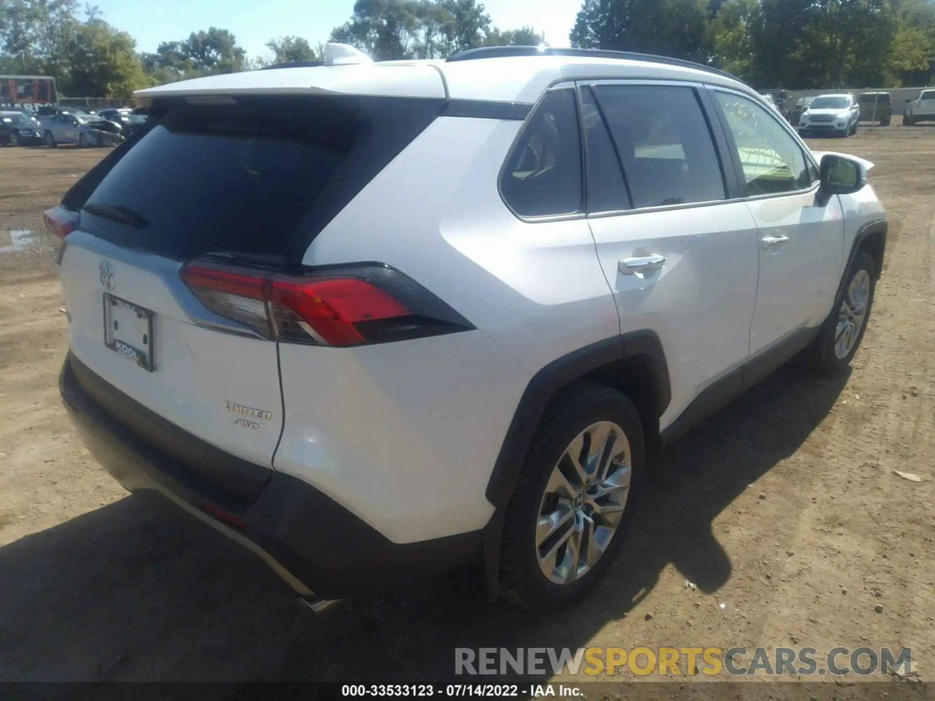 4 Photograph of a damaged car JTMN1RFV6KD511167 TOYOTA RAV4 2019