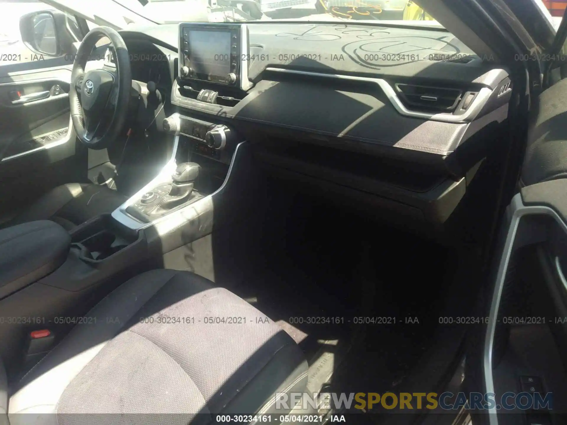 5 Фотография поврежденного автомобиля JTMN1RFV6KD521844 TOYOTA RAV4 2019