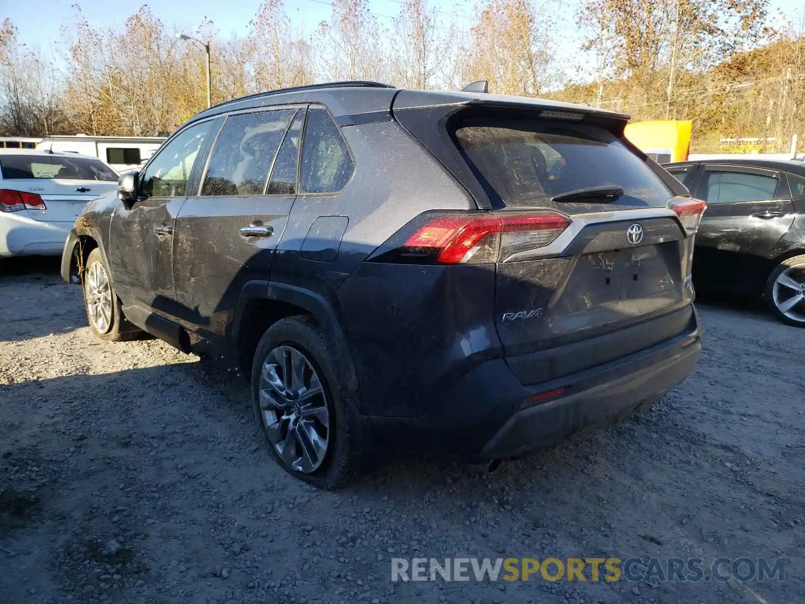 3 Фотография поврежденного автомобиля JTMN1RFV7KD022857 TOYOTA RAV4 2019