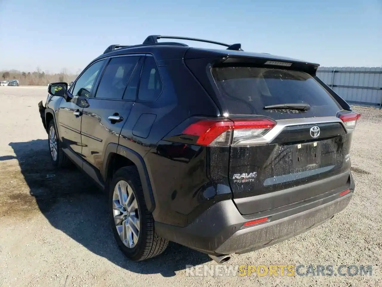 3 Photograph of a damaged car JTMN1RFV7KD031106 TOYOTA RAV4 2019